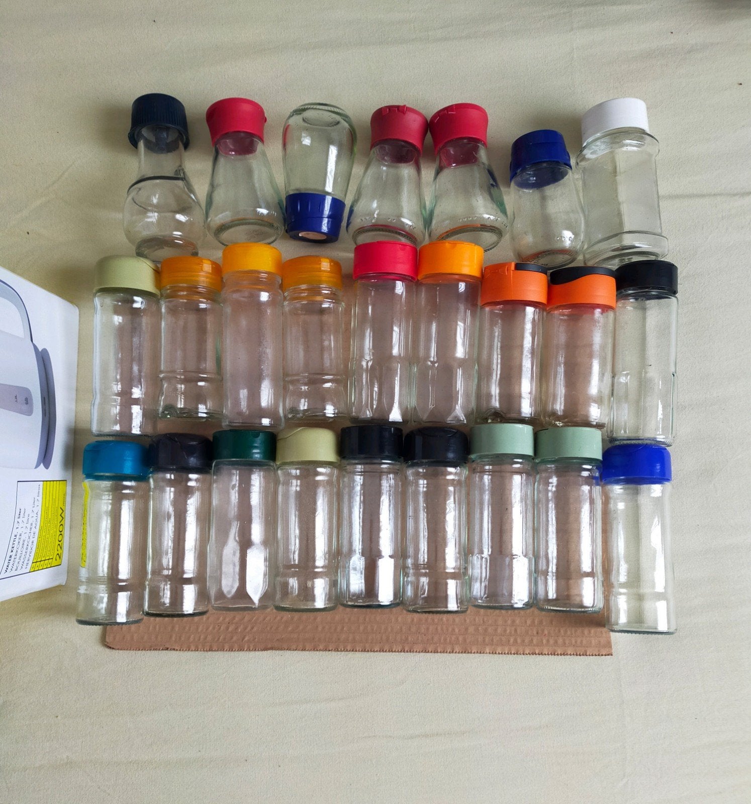 Set van 46 Lege Kruidenpotjes met Gekleurde Dekseltjes, Huis en Inrichting, Ophalen, Voorraadpot, Meerkleurig, Glas