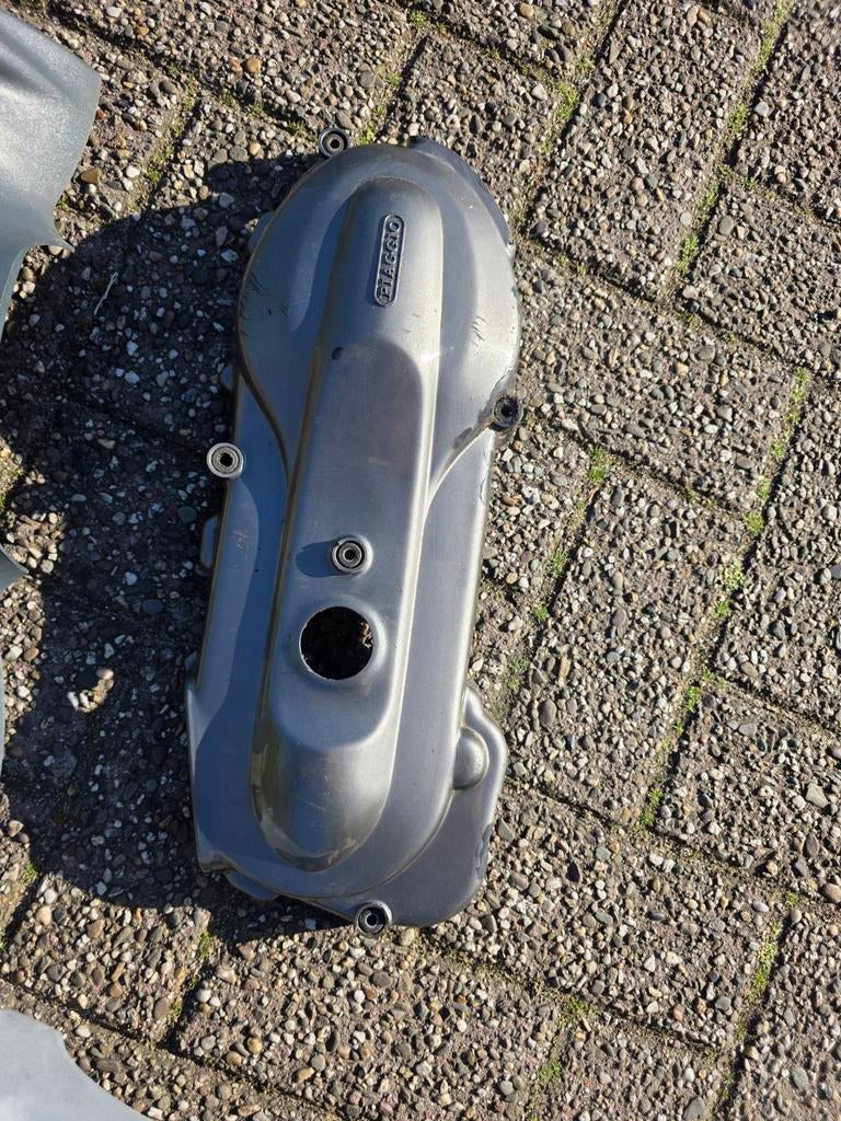 Cartenkap cover orgineel  125cc 150cc 180cc piaggio, Ophalen of Verzenden, Uitlaat, Piaggio