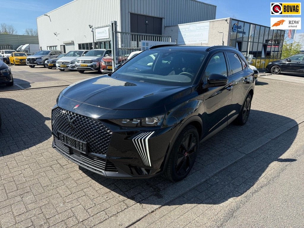 DS 7 E-Tense 225 Performance Line, Navi Dealer auto, Auto's, 12 maanden, 4 cilinders, Zwart, Bedrijf