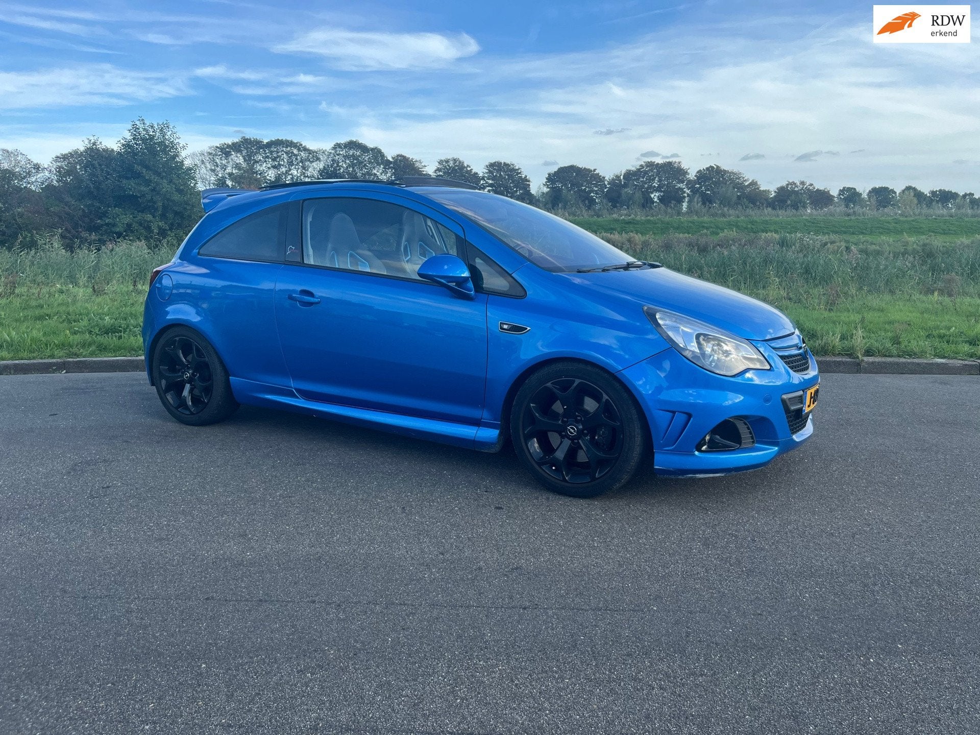 Opel Corsa 1.6-16V Turbo OPC open dak / Airco / GOED ONDERHO, Auto's, Voorwielaandrijving, Euro 5, Gebruikt, Blauw