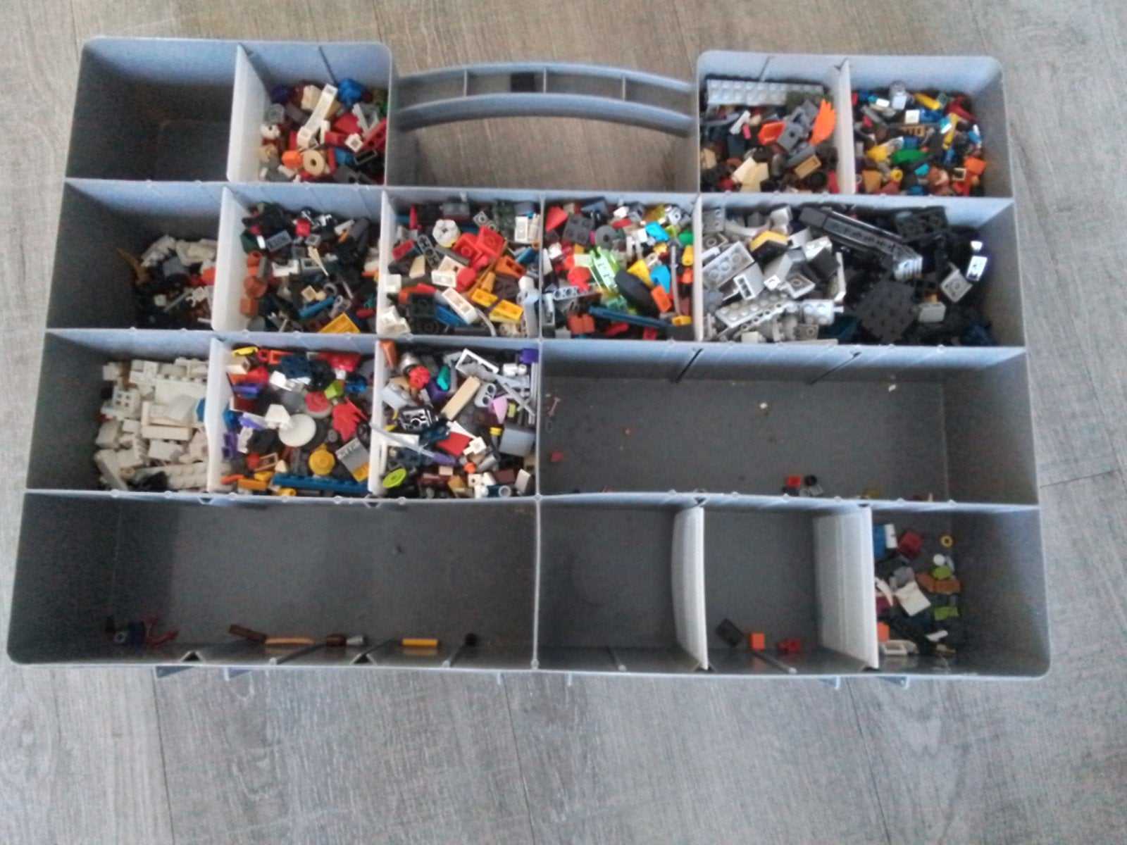 4 kilo incl doos nep lego er kan echte lego bij zitten, Ophalen of Verzenden