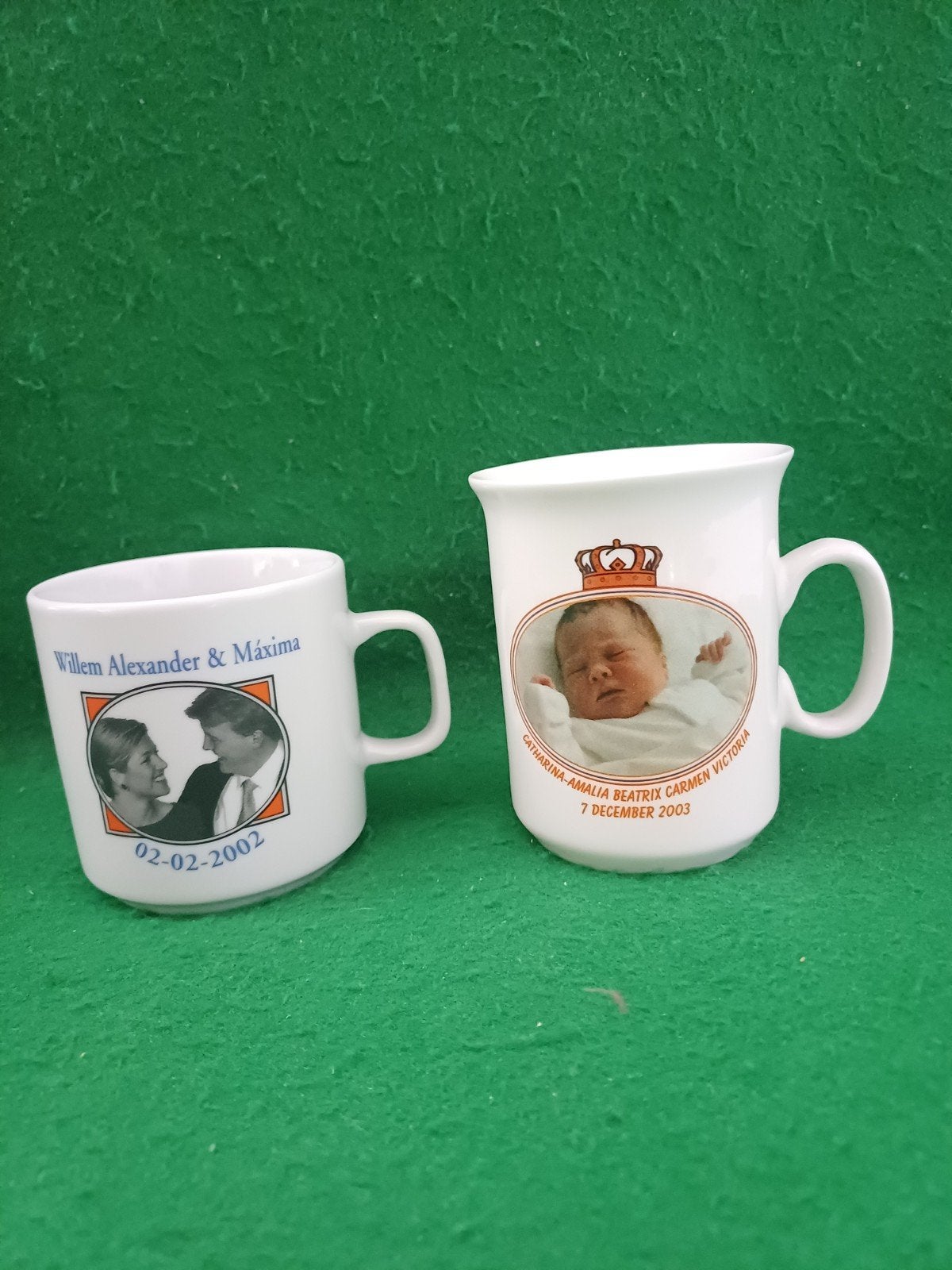 Koninklijke mokken: Willem Alexander & Máxima en Amalia, Verzamelen, Ophalen of Verzenden, Zo goed als nieuw, Nederland, Servies