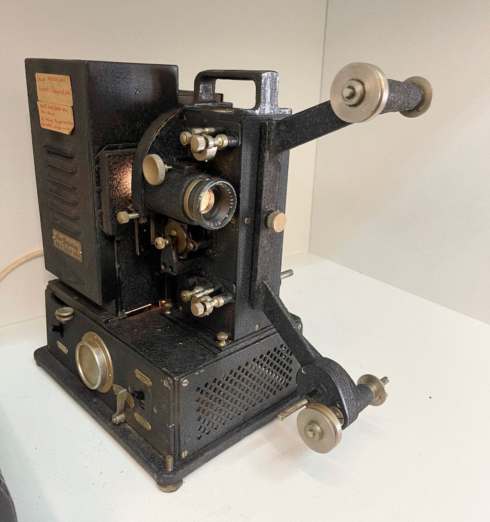 Nizo 9.5mm Erg vintage Projector Type H uit jaren 1931, Verzamelen, N, N, Ophalen of Verzenden, Projector