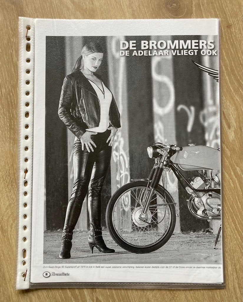 Map met documentatie de brommers van Moto Guzzi / 50 CC, Fietsen en Brommers, Verzenden, Zo goed als nieuw