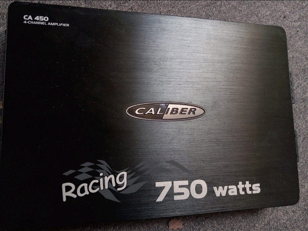 Caliber CA450 versterker, Gebruikt, 120 watt of meer, Stereo, Ophalen