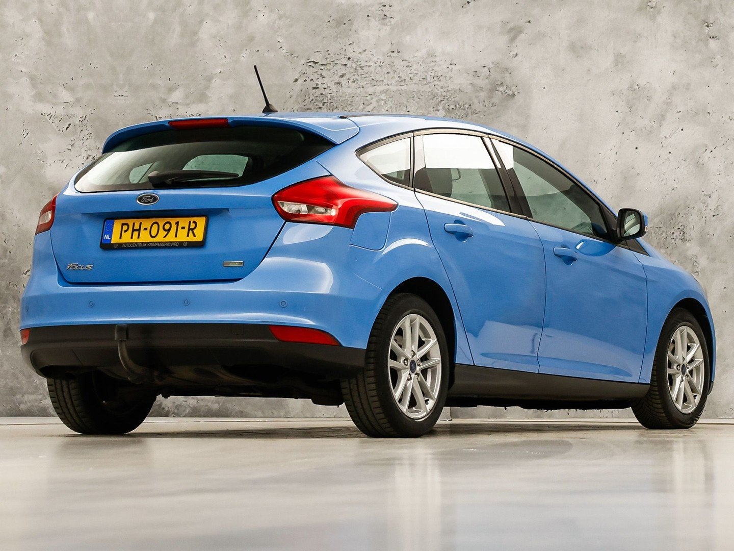 Foto 5 van Ford Focus 1.0 Sport (NAVIGATIE, LM VELGEN, PARKEERSENSOREN,