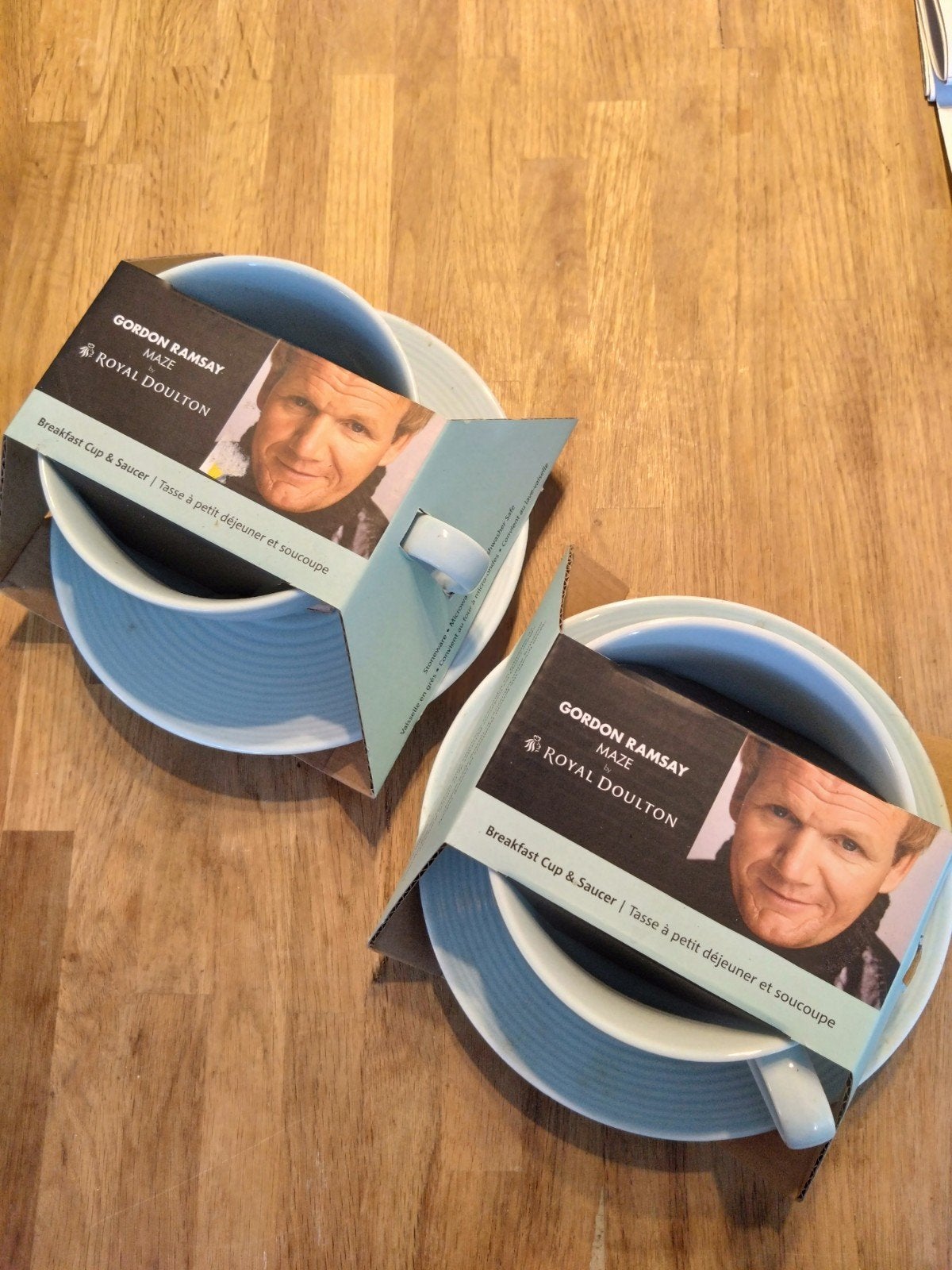 set van 2 koffie kop en schotel, Ophalen of Verzenden, Zo goed als nieuw, Porselein, Kop en/of schotel