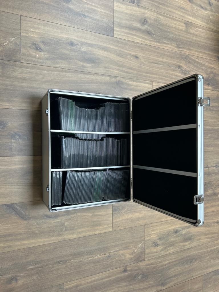 Aluminium CD/DVD Opbergkoffer - Ruimte voor 150+ Discs, Ophalen, Gebruikt, 150 discs of meer, Metaal
