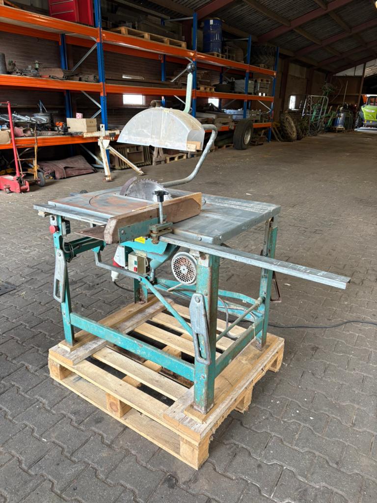 Goedwerkende zaagtafel op krachtstroom, Doe-het-zelf en Verbouw, Ophalen, Gebruikt, Cirkelzaag, 70 mm of meer