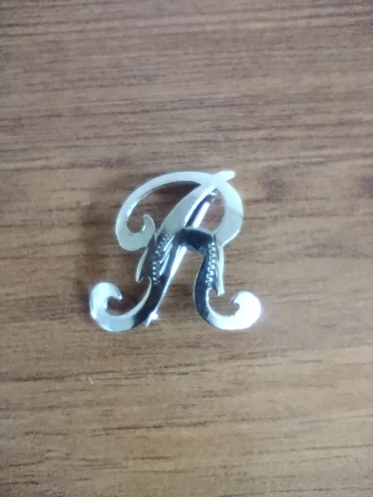 Broche Letter R - Zilver, Overige materialen, 4 tot 7 cm, Gebruikt, Ophalen of Verzenden