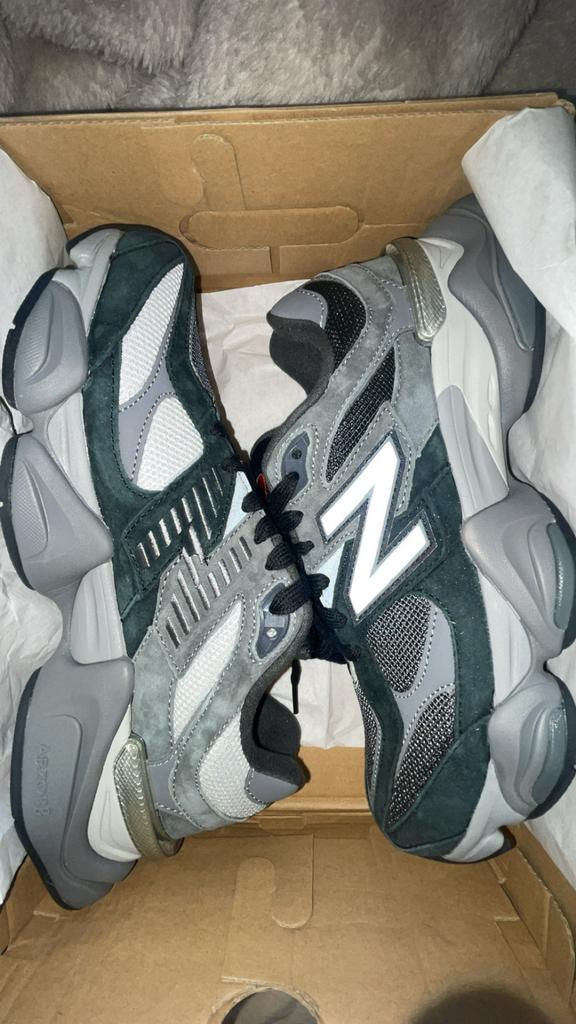 New Balance 9060 Zwart - Maat 43, Kleding | Heren, Schoenen, Zwart, Nieuw, Ophalen of Verzenden, Sneakers of Gympen
