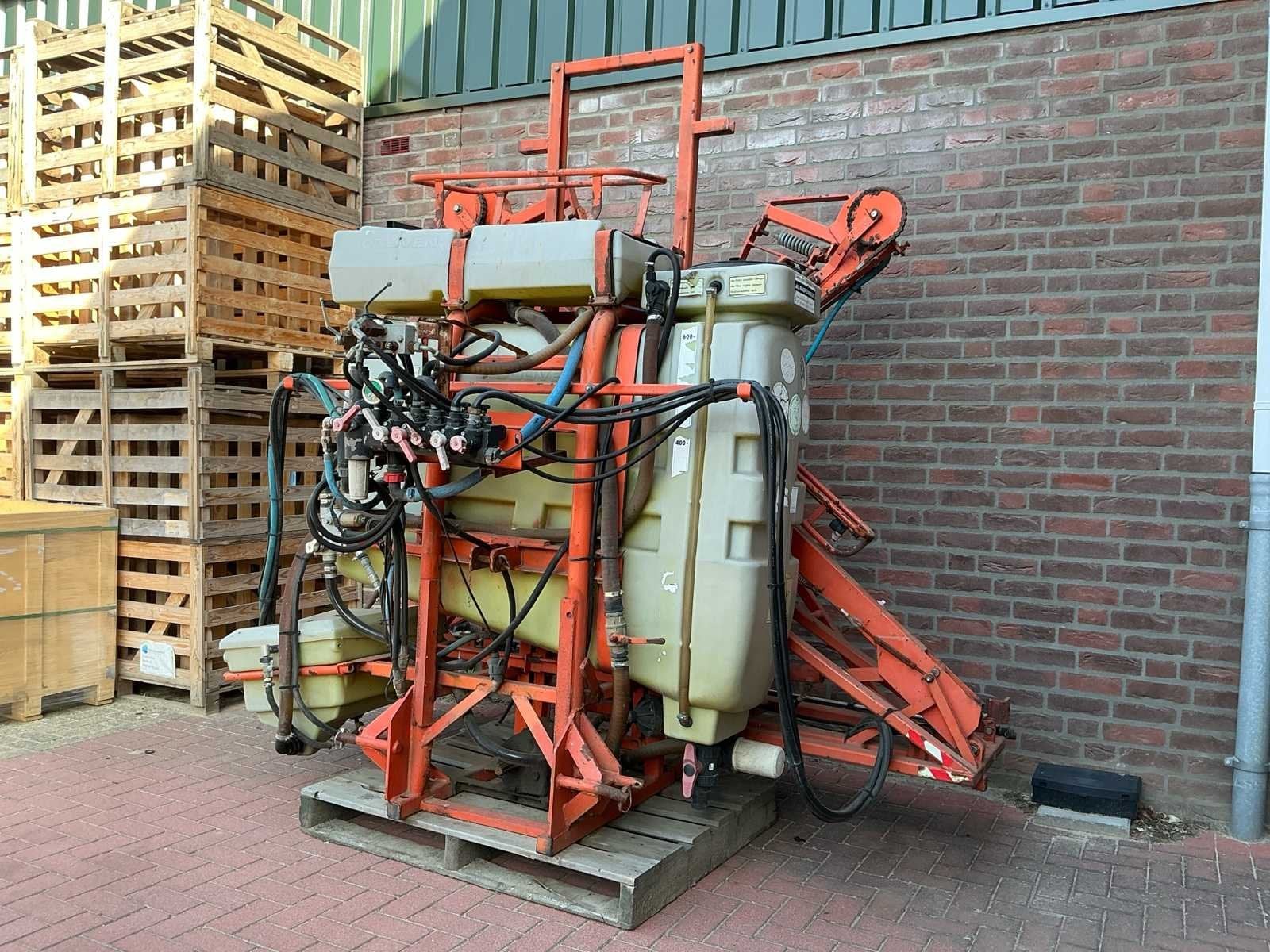 1993 Douven gedragen veldspuit – 600 liter – ca. 12 m, Overige, Gewasbescherming en Bemesting