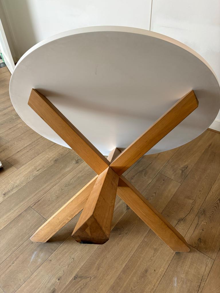 Ronde eettafel met houten kruispoot - Wit blad, Ophalen, Gebruikt, Rond, 50 tot 100 cm