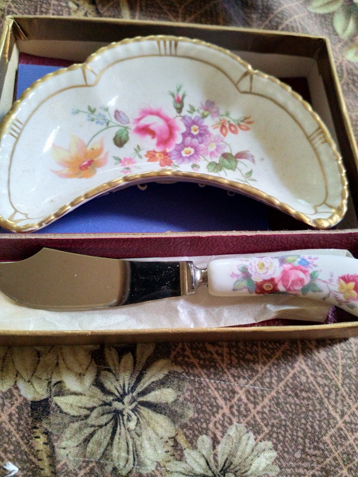 Royal Crown Derby Boterschaaltje met Mesje - Derby Posies, Antiek en Kunst, Ophalen of Verzenden