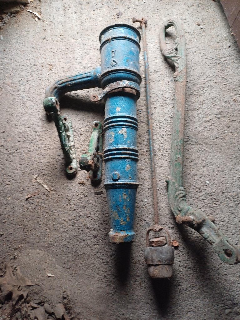 HANDWATERPOMP, Ophalen