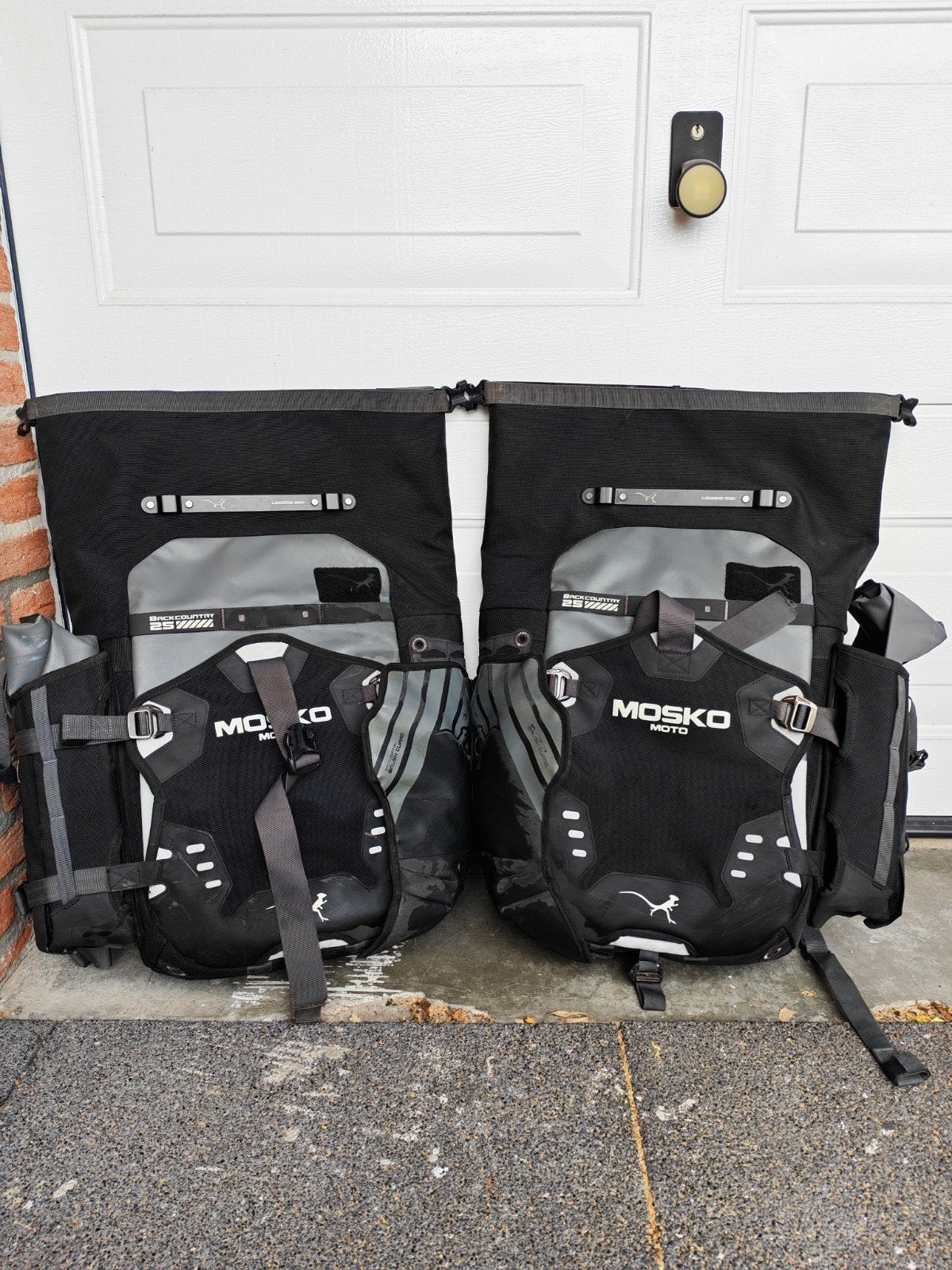 Mosko Moto Backcountry 25L Zijtassen (set van 2), Ophalen of Verzenden, Gebruikt