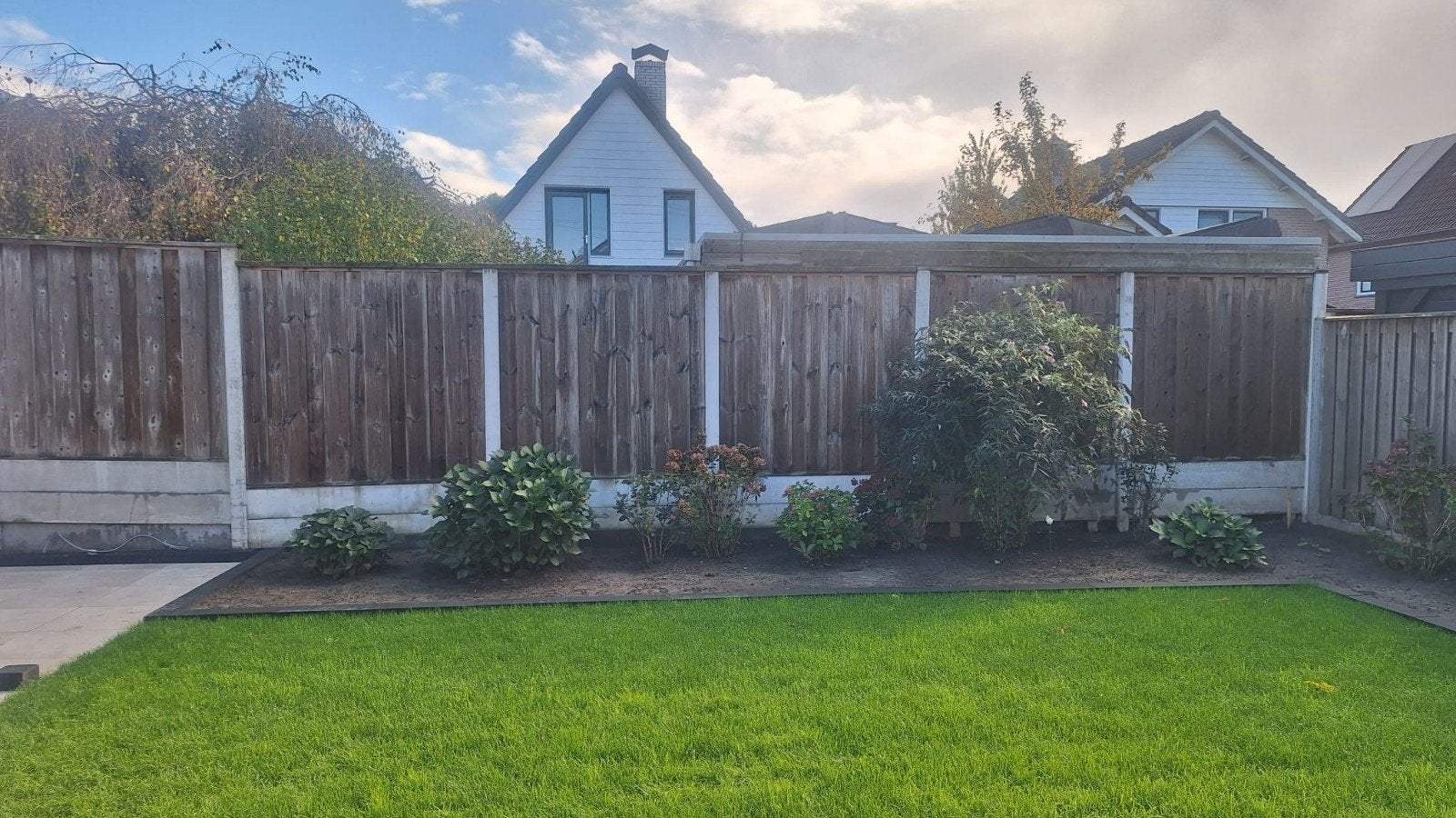 Hout beton schutting - Robuust en duurzaam, Ophalen, 6 meter of meer, Hout, 1 tot 2 meter