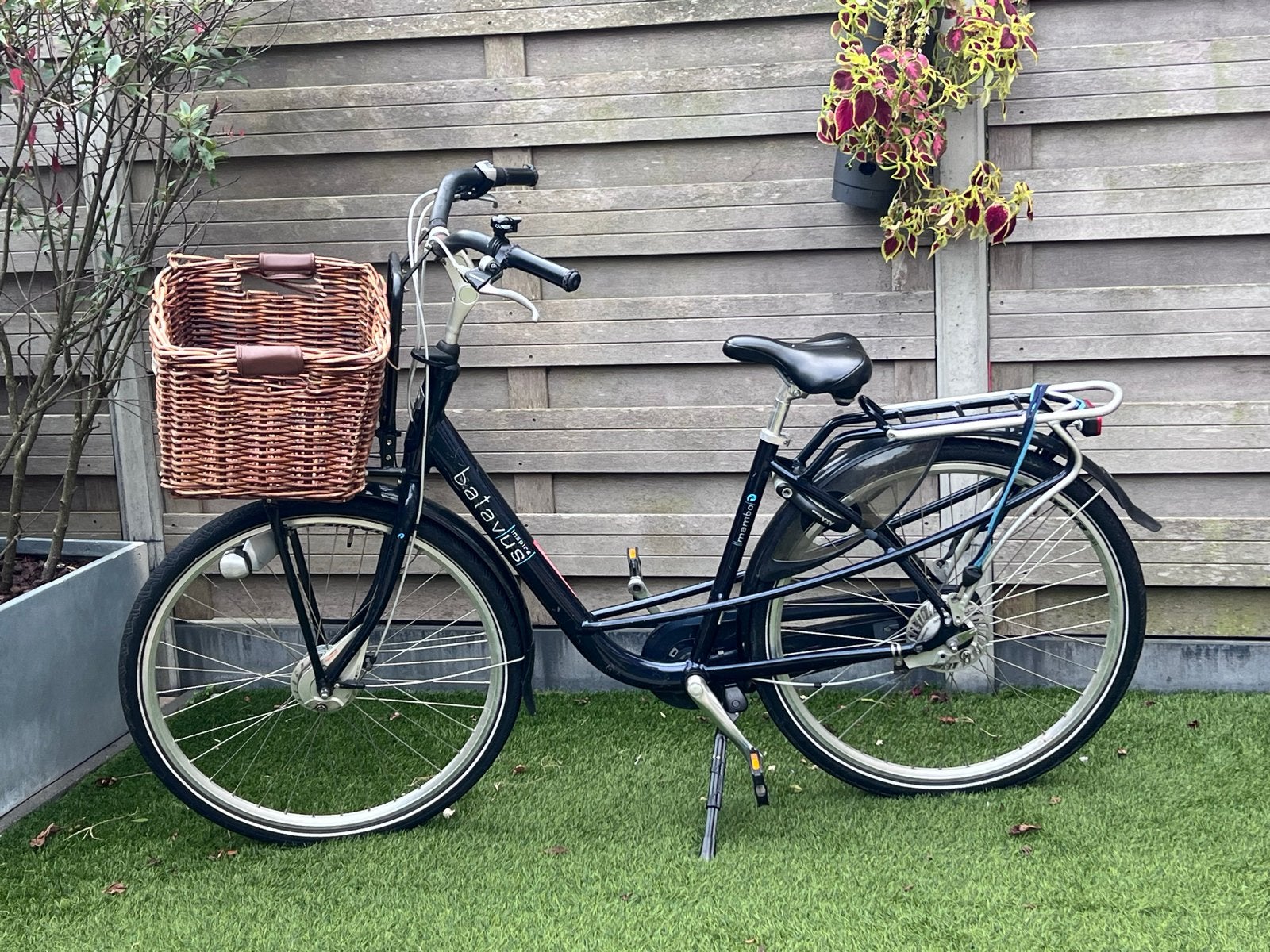 28 nch Batavus Mambo Inspire Damesfiets met Mand, Ophalen, Gebruikt, 47 tot 50 cm, Versnellingen