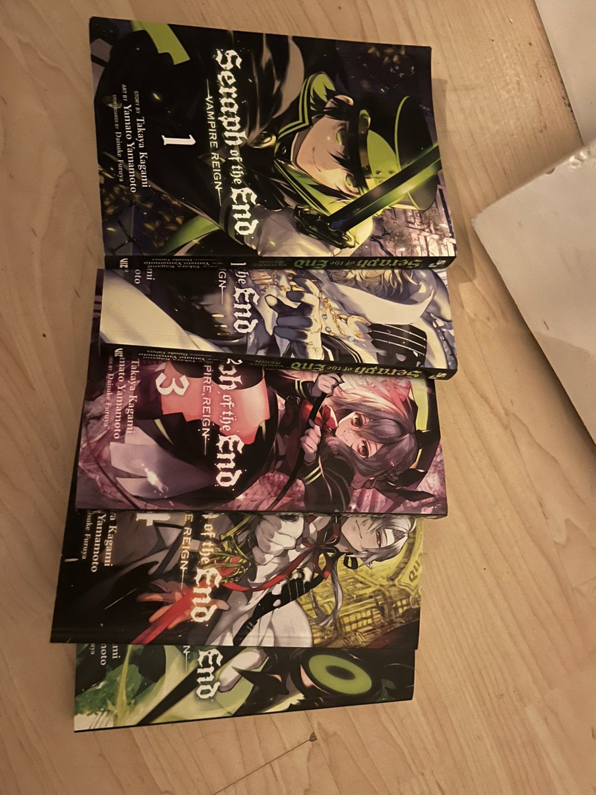 Seraph of the end manga, Meerdere comics, Ophalen of Verzenden, Zo goed als nieuw, Japan (Manga)