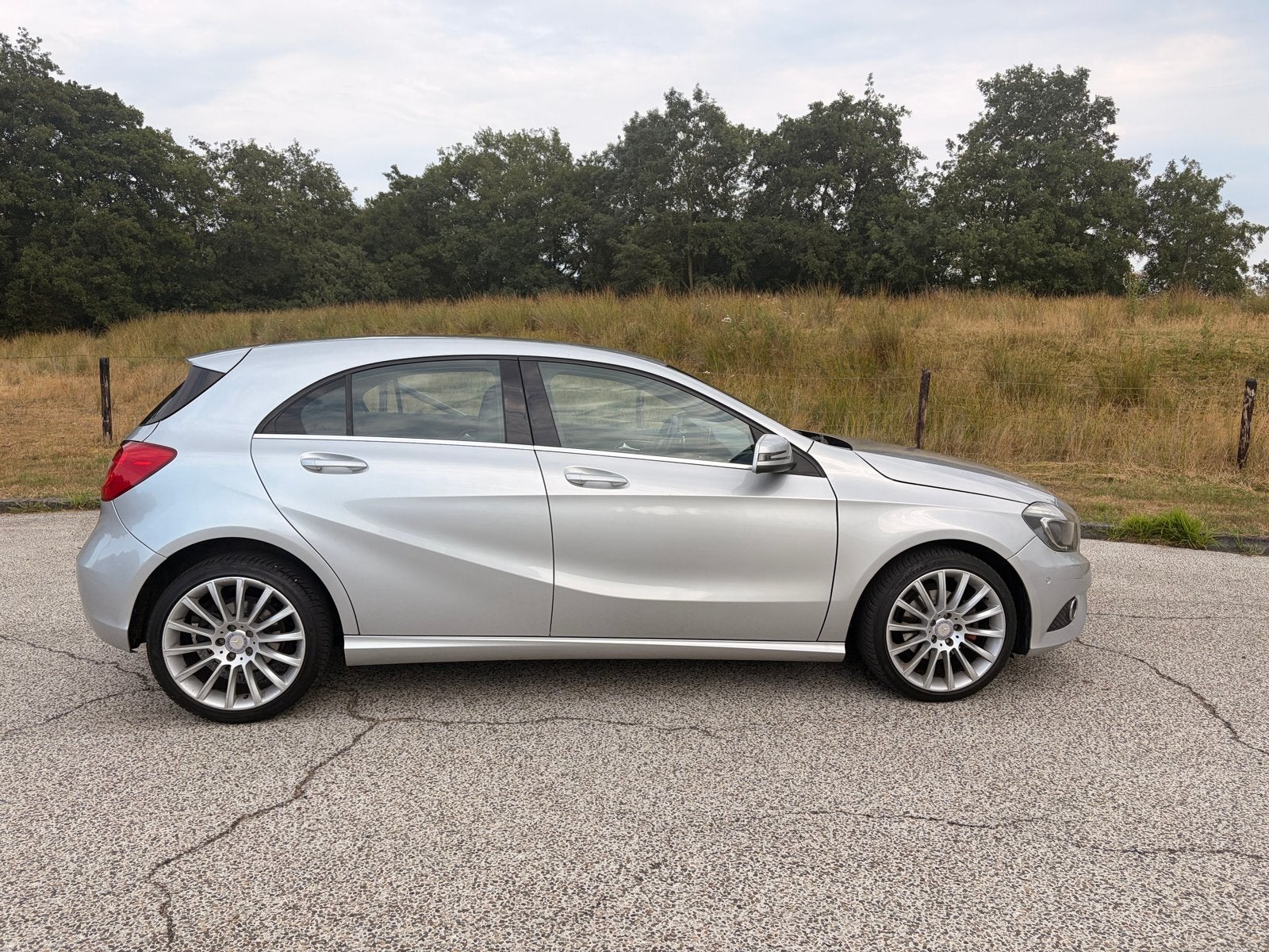 Mercedes-Benz A-Klasse A200 1.6 Blue Efficiency 2013 Grijs, Voorwielaandrijving, Overige bekleding, 1595 cc, Handgeschakeld