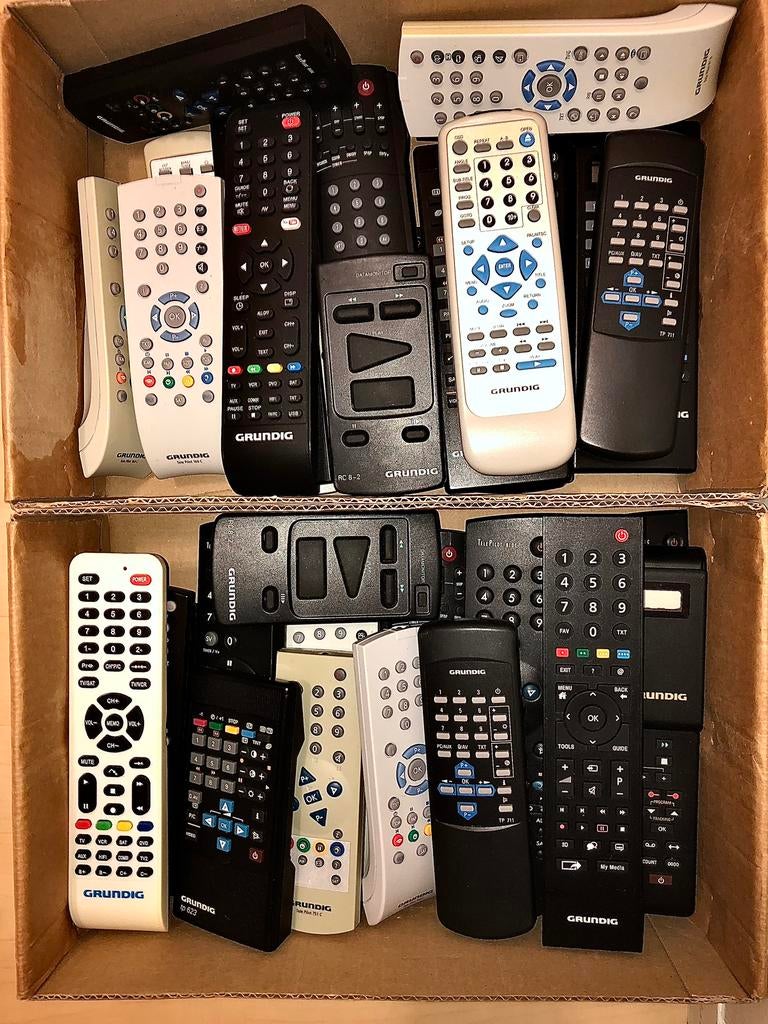 Grundig afstandsbedieningen (lees tekst), Tv, Ophalen of Verzenden, Zo goed als nieuw, Origineel
