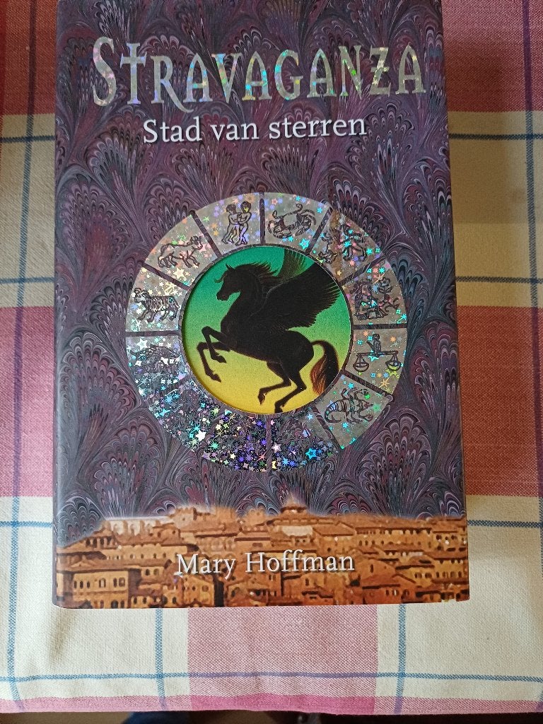 Mary Hoffman. Stad van bloemen hardcover. Stravaganza, Boeken, Ophalen, Gelezen, Mary Hoffman