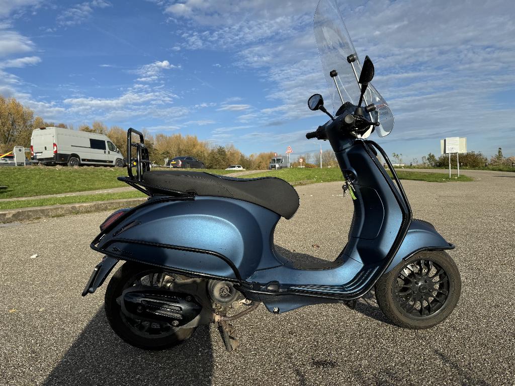 Vespa Sprint 50cc 2019 - Uitgebreide customization, Fietsen en Brommers, Scooters | Vespa, Gebruikt, Overige modellen, Ophalen of Verzenden