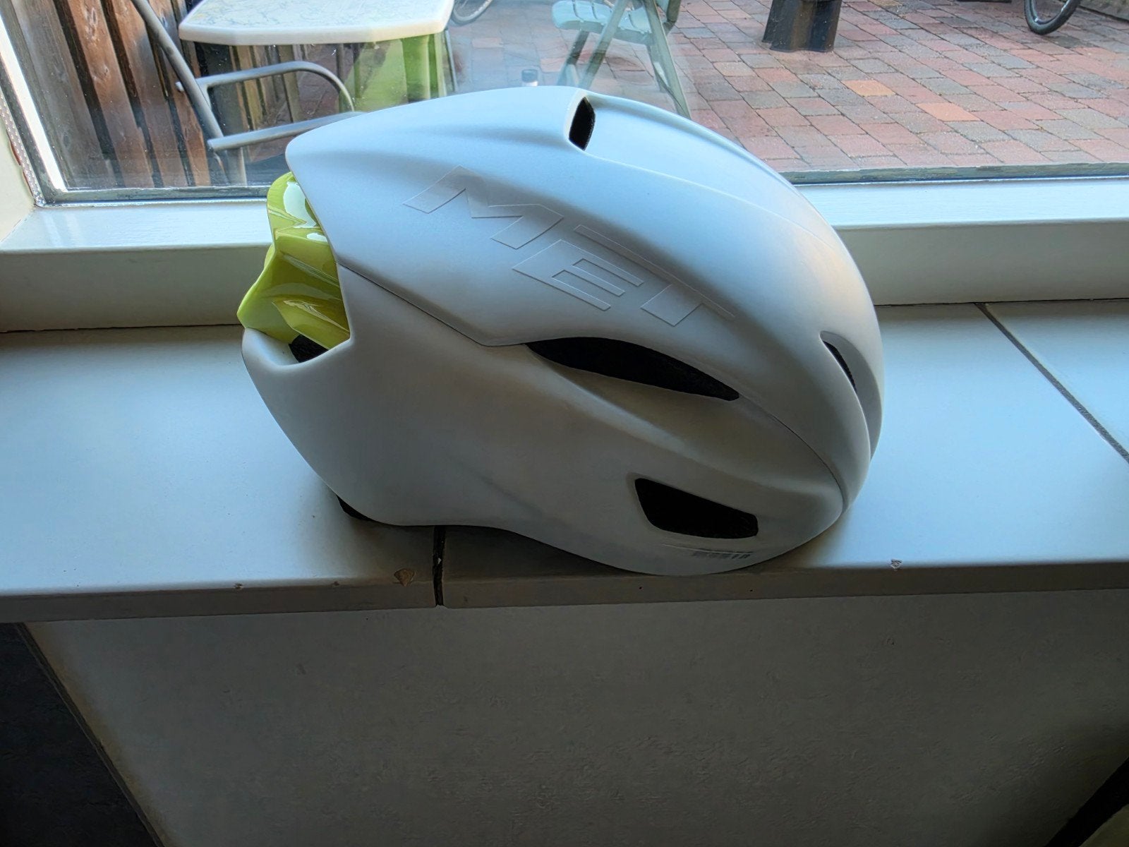 MET manta maat M Fietshelm Wit - Zo goed als nieuw, Ophalen, Overige maten, Heer of Dame, MET
