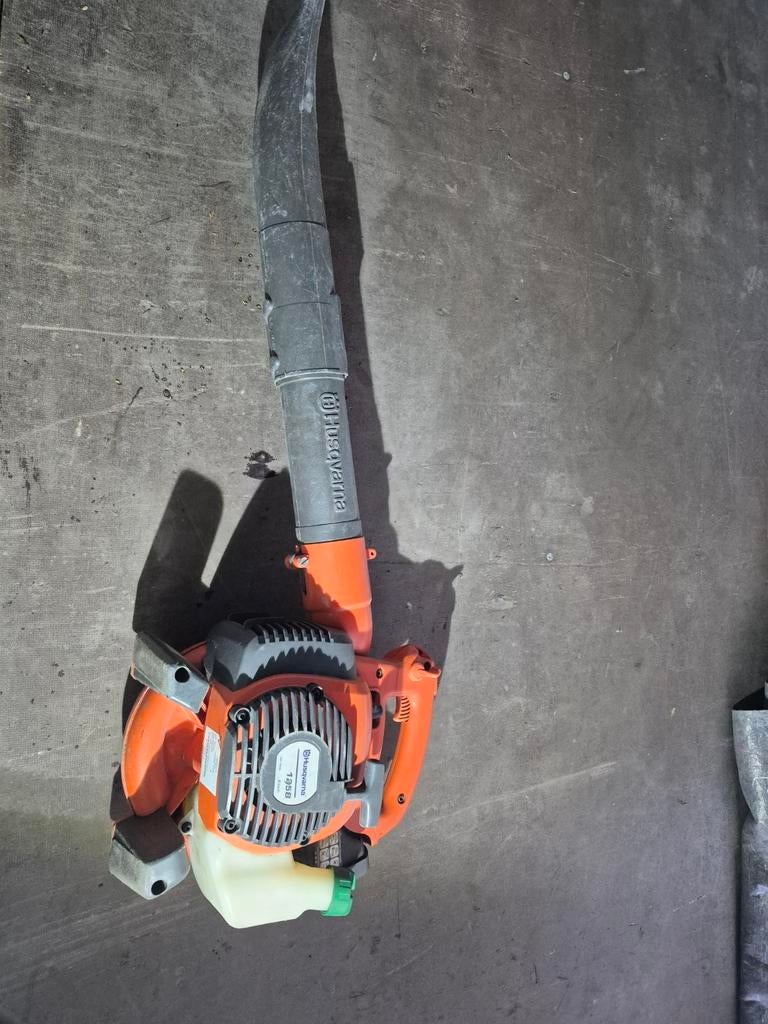 Husqvarna 125B Benzine Bladblazer - Krachtig en Betrouwbaar, Tuin en Terras, Bladblazers, Ophalen, Benzine, Gebruikt, Handgedragen