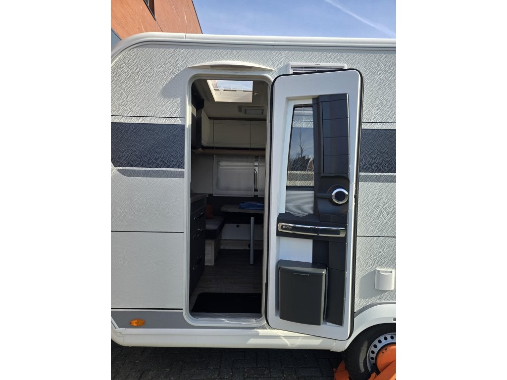 Hobby De Luxe 400 SFE NIEUW + 1500 kg as, Caravans en Kamperen, Hobby, Schokbreker, Bedrijf, Treinzit