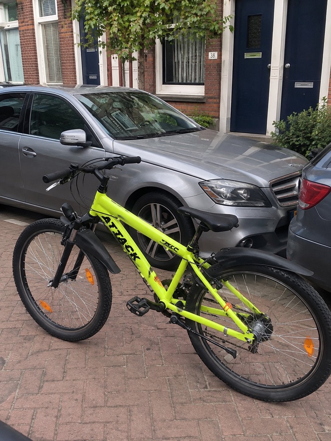 Neon gele ATTCK mountainbike - gebruikt, Fietsen en Brommers, Gebruikt, Velgrem, Ophalen of Verzenden, Dames