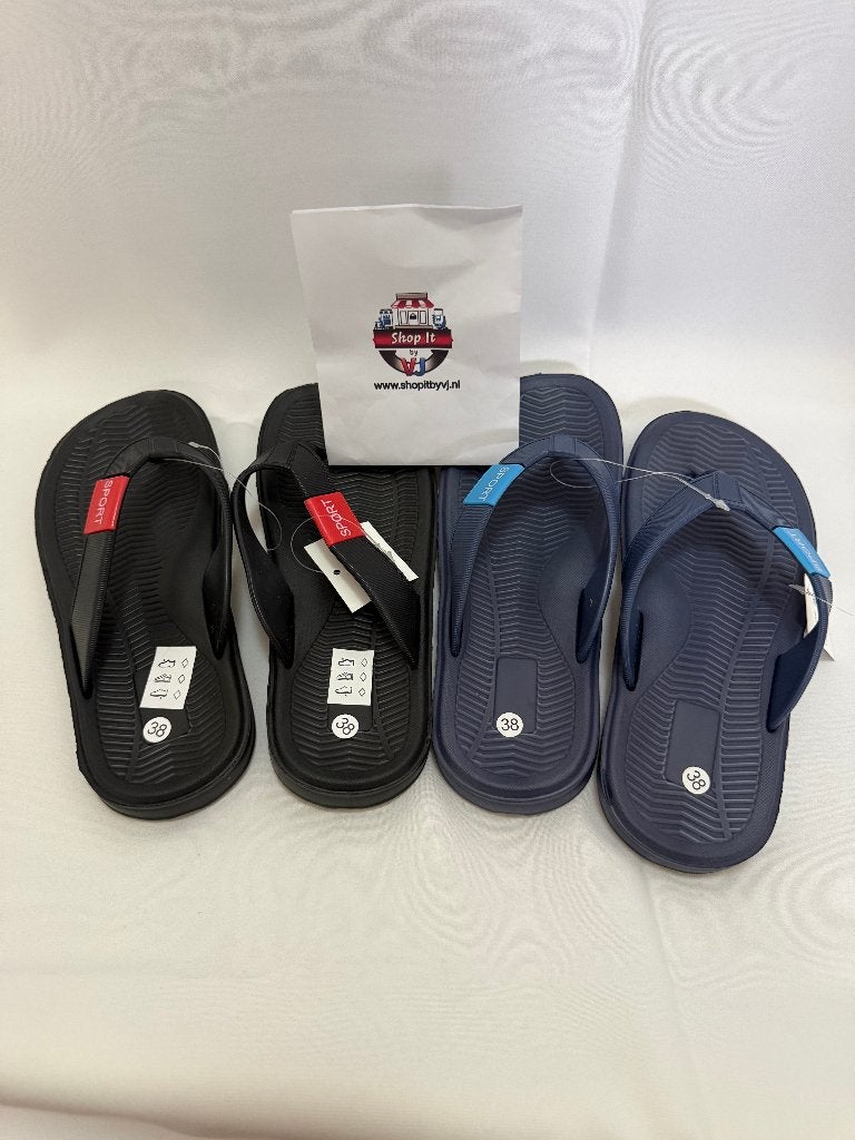 Slippers merk Sport diverse maten, Kleding | Dames, Schoenen, Nieuw, Slippers, Zwart, Ophalen of Verzenden