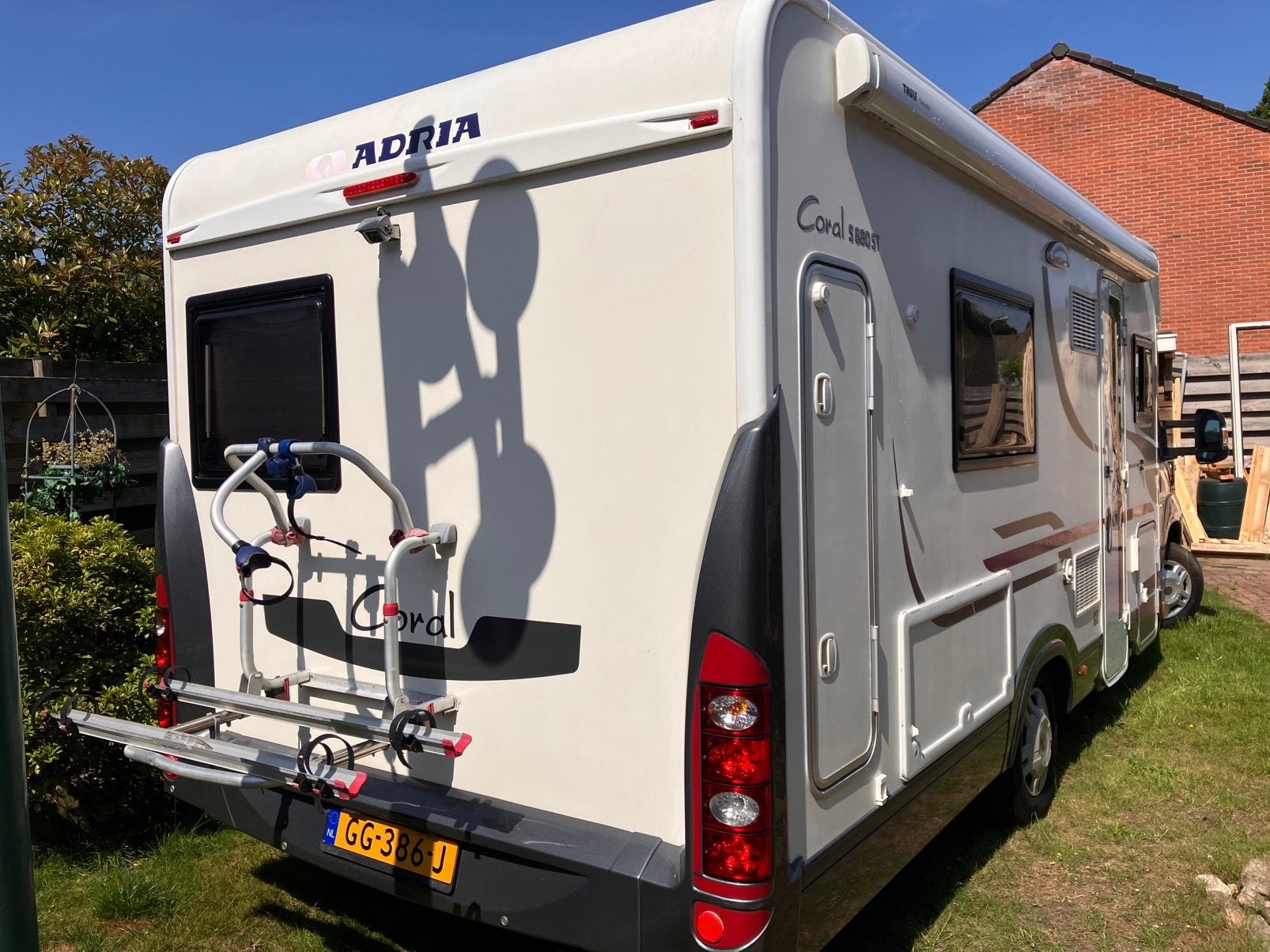 Adria Coral S680 ST, Treinzit, Particulier, Adria, 6 tot 7 meter