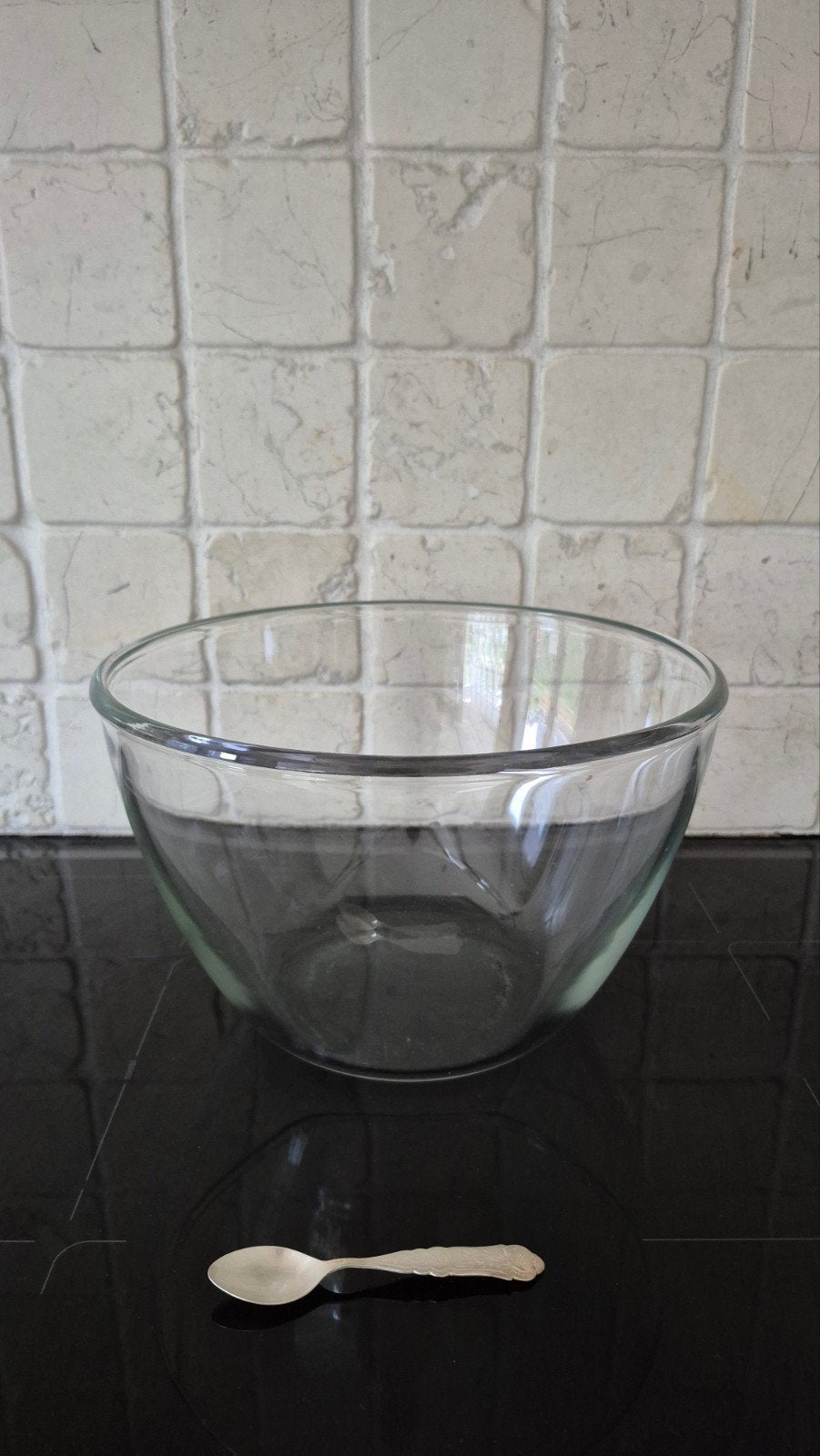 Grote glazen saladeschaal - Rond, dik glas., 27x17cm, Ophalen of Verzenden