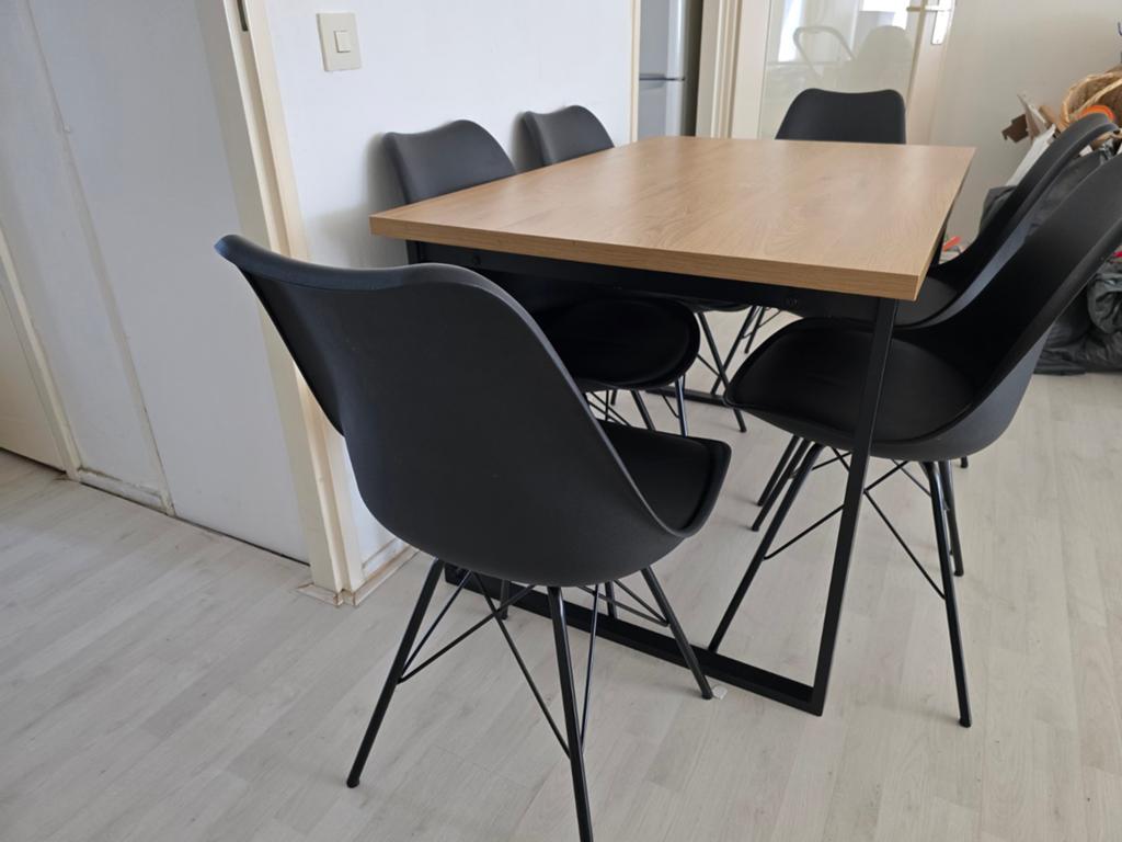 GRATIS EETTAFEL, KOELKAST, OVEN, WASMACHINE, Ophalen, Gebruikt, Rechthoekig, 50 tot 100 cm