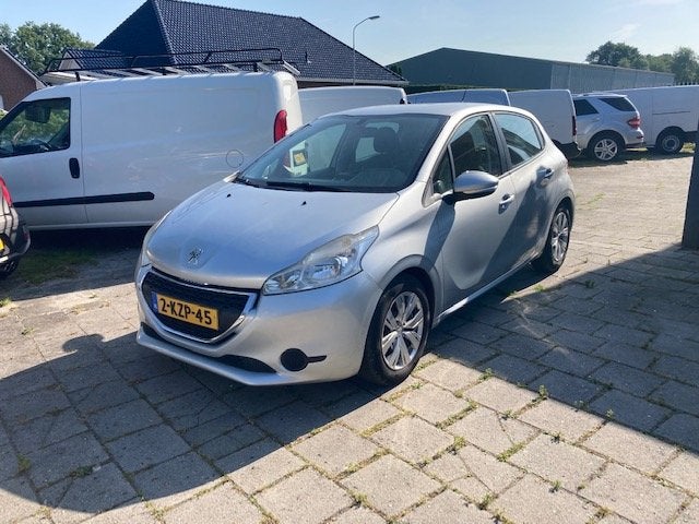 PEUGEOT 208 1.4 VTi 95PK 5D Active Inruil Mogelijk !, Auto's, Voorwielaandrijving, Euro 5, Stof, Bedrijf