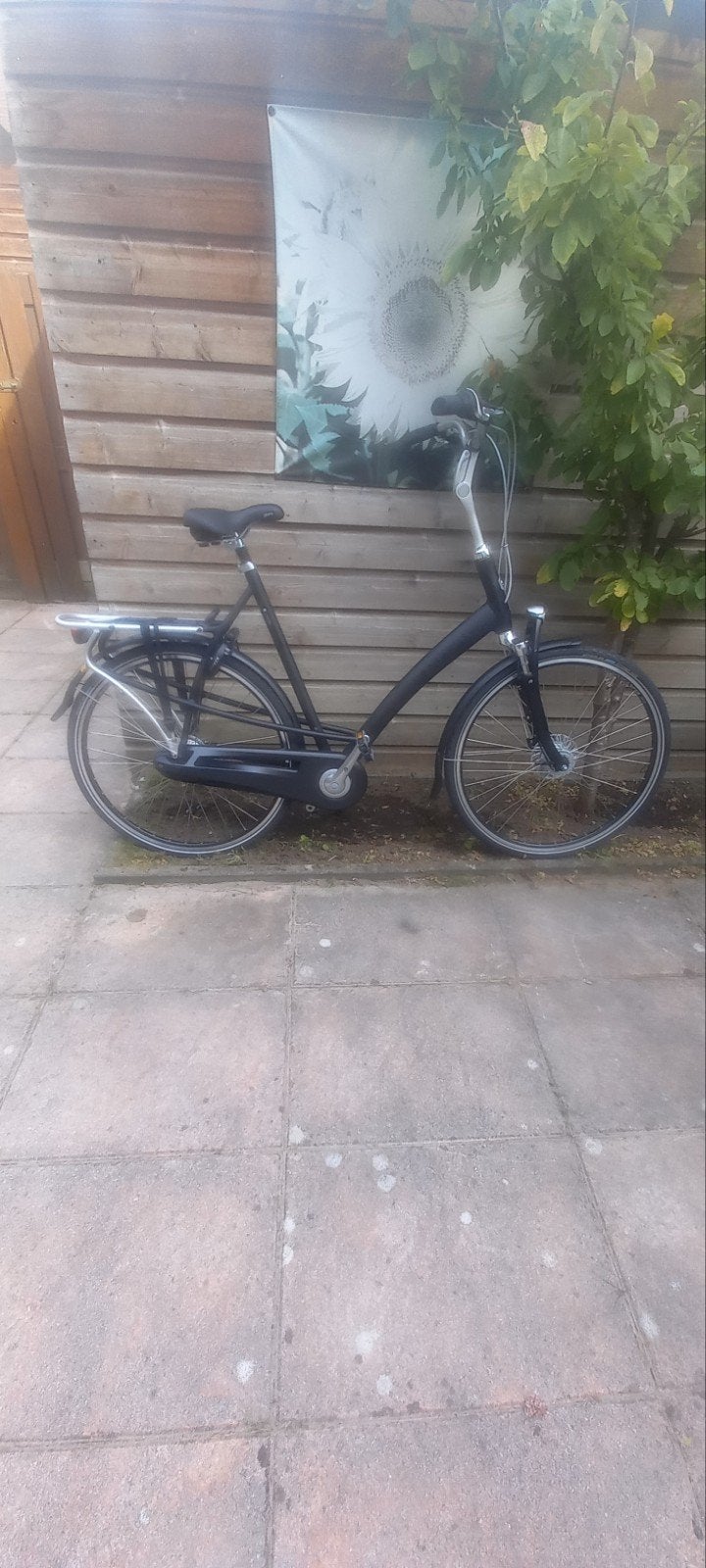 Nette zwarte damesfiets batavus, Fietsen en Brommers, Fietsen | Dames | Damesfietsen, Velgrem, Versnellingen, Nieuw, 56 cm of meer