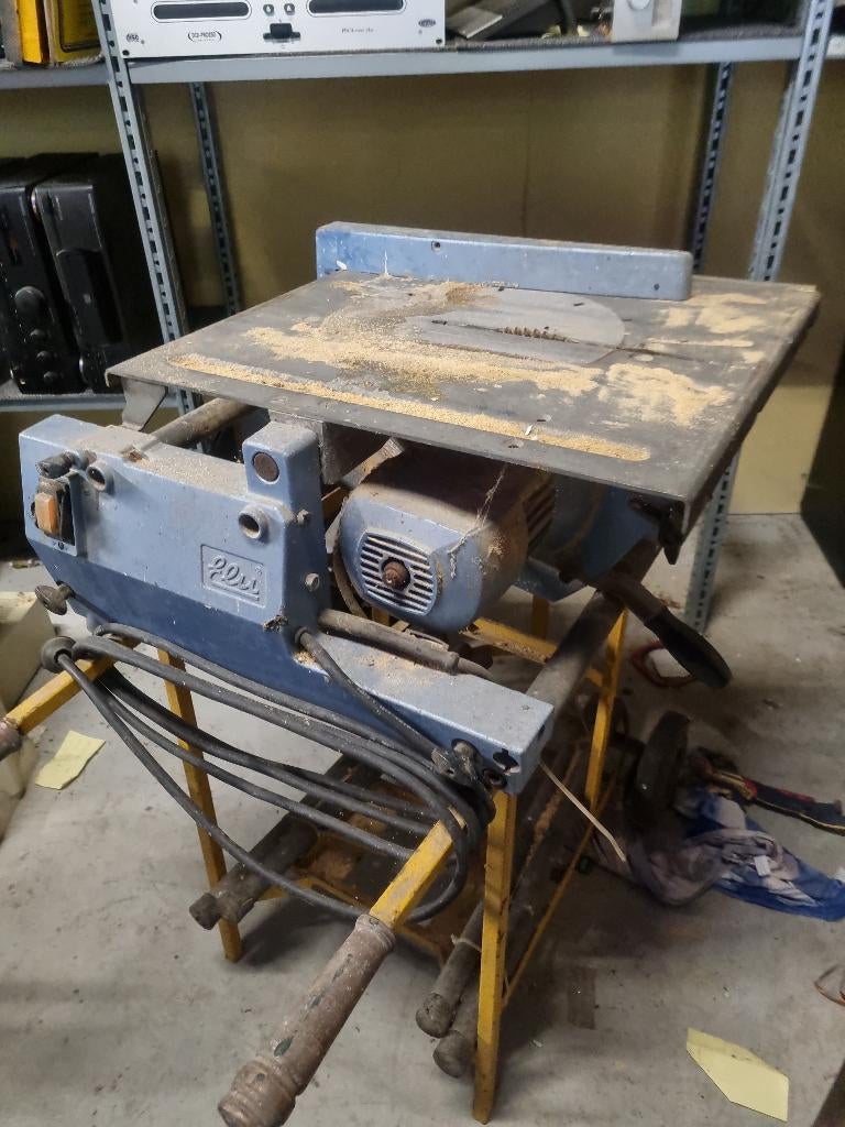 Elu zaagtafel in goede staat, Doe-het-zelf en Verbouw, Gereedschap | Zaagmachines, Ophalen, Gebruikt, Cirkelzaag, 30 tot 70 mm