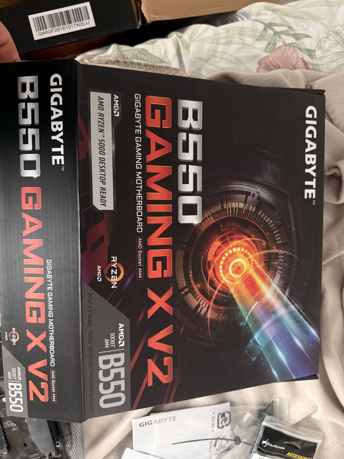 GIGABYTE B550 GAMING X V2 Moederbord (AMD Socket AM4), Computers en Software, Moederborden, Ophalen of Verzenden, Zo goed als nieuw