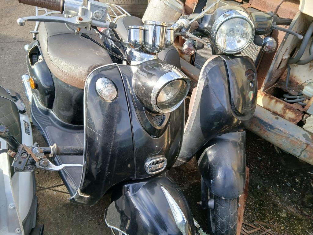 China gy6 scooter onderdelen agm btc Santini turbo capri iva, Fietsen en Brommers, Brommeronderdelen | Scooters, Ophalen of Verzenden