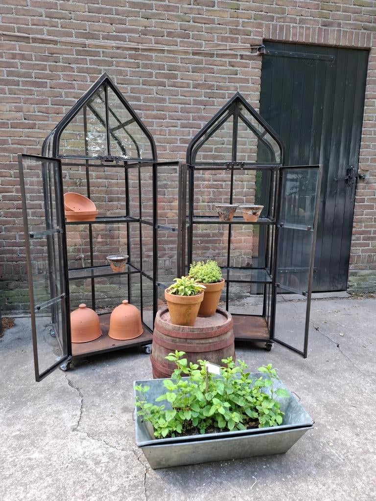 Naar oud antiek model tuinkas kweekkas greenhouse kas vitrin, Tuin en Terras, Kassen, Staal, Glas, Ophalen of Verzenden