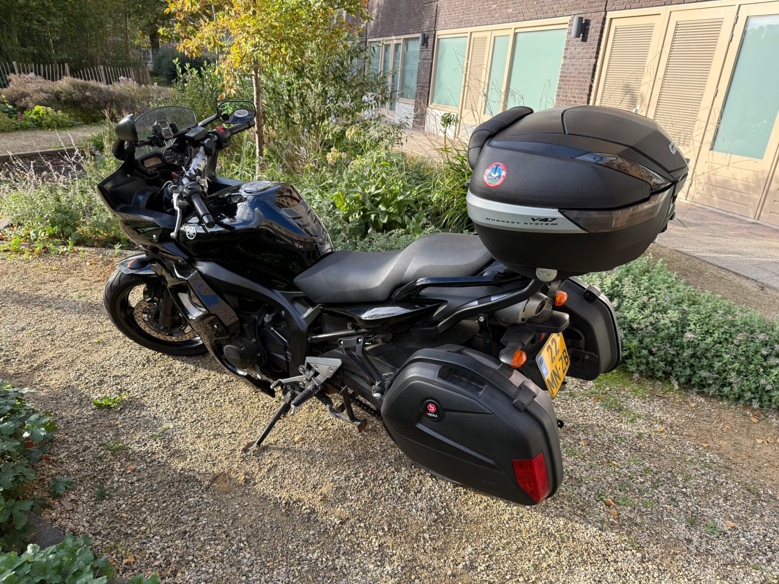 Yamaha FZ6 Fazer S2 ABS - Toermotor met top- en zijkoffers, 4 cilinders, Motorrijbewijs A, Gebruikt, Particulier