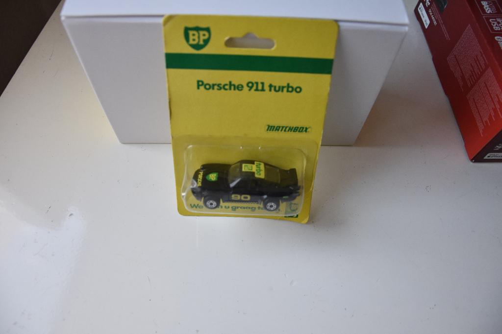 Verzamelobject BP 1987 Matchbox zwarte Porsche 911 Turbo, Ophalen of Verzenden, Nieuw, Auto