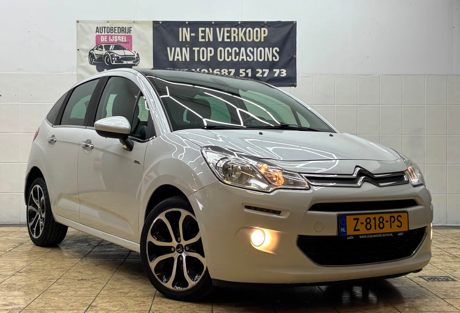 Citroen C3 1.2 PureTech Selection / TOP STAAT / RIJKLAAR /VE, Auto's, Stof, Euro 6, 1199 cc, Wit