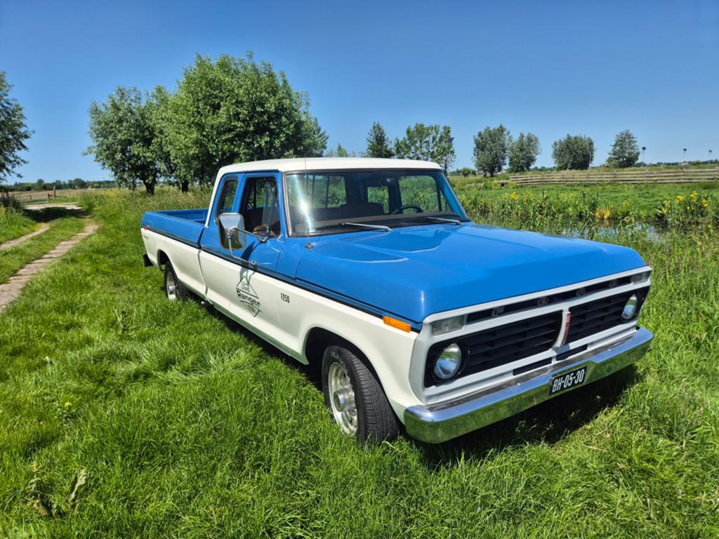 Pick-up Ford V8 390 6.4L F250 Ranger SuperCap 1973, Particulier, Te koop
