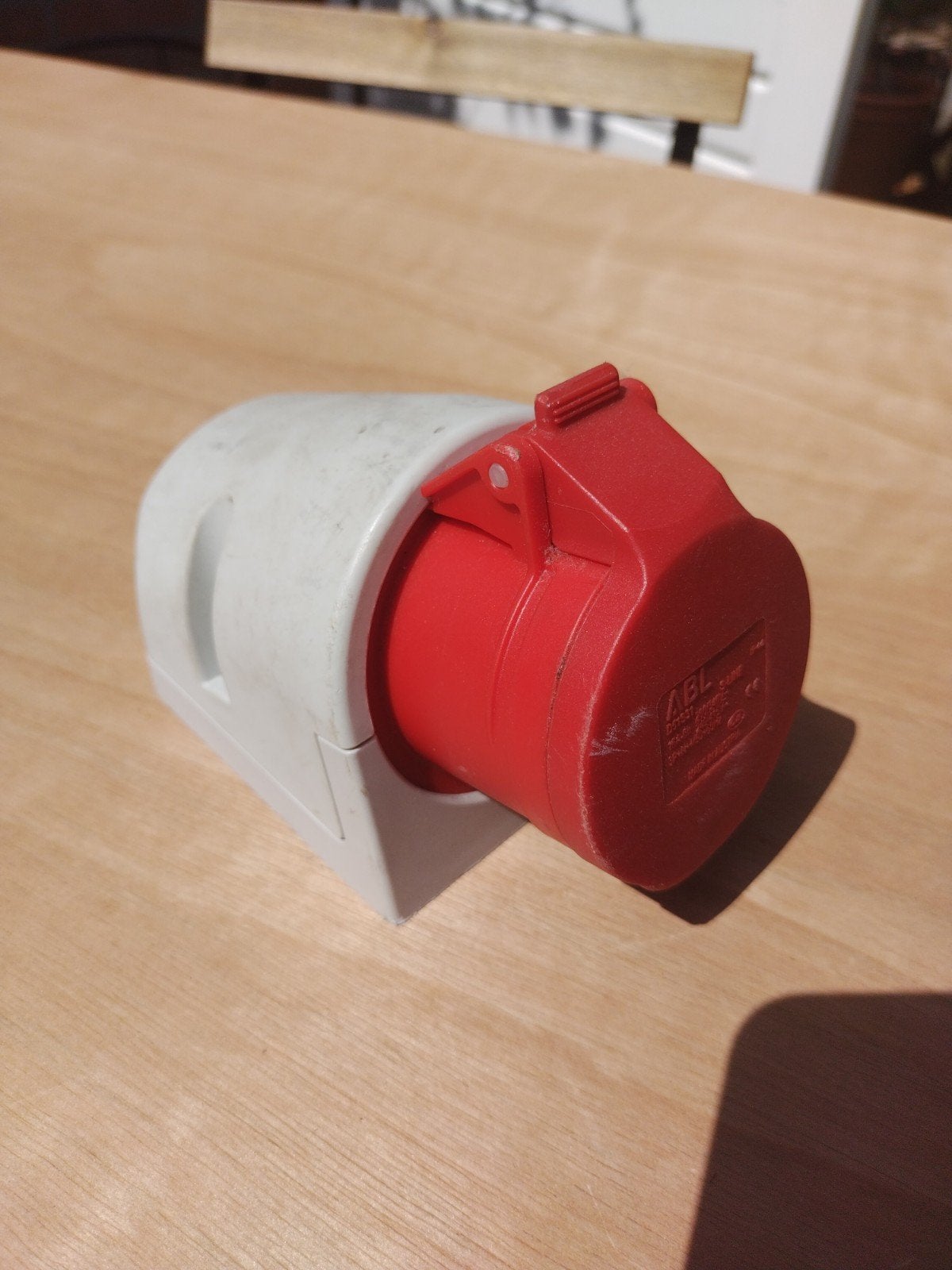 Opbouw 16A 3-fase wandcontactdoos, Ophalen of Verzenden, Zo goed als nieuw, Overige merken, Stopcontact