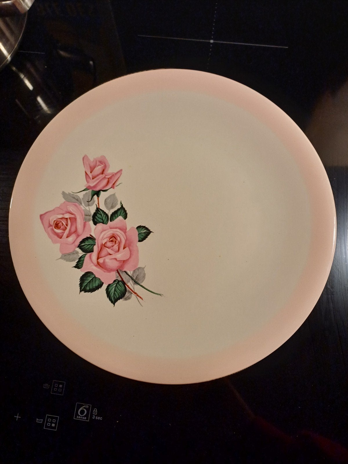Diner Borden van Boch Pigalle roze rand en roze rozentoef, Verzenden