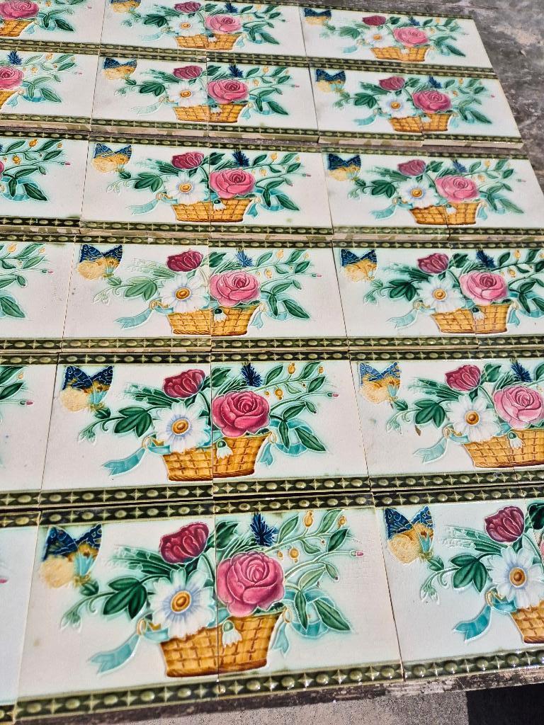 36 Art nouveau wandtegels vlinders en bloemen in relief, Ophalen