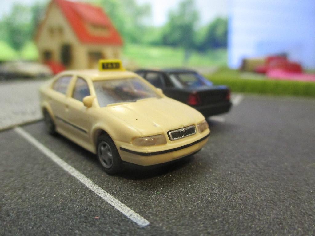 1995 Skoda Octavia hatchback - Igra, Ophalen of Verzenden, Zo goed als nieuw, Auto, Rietze