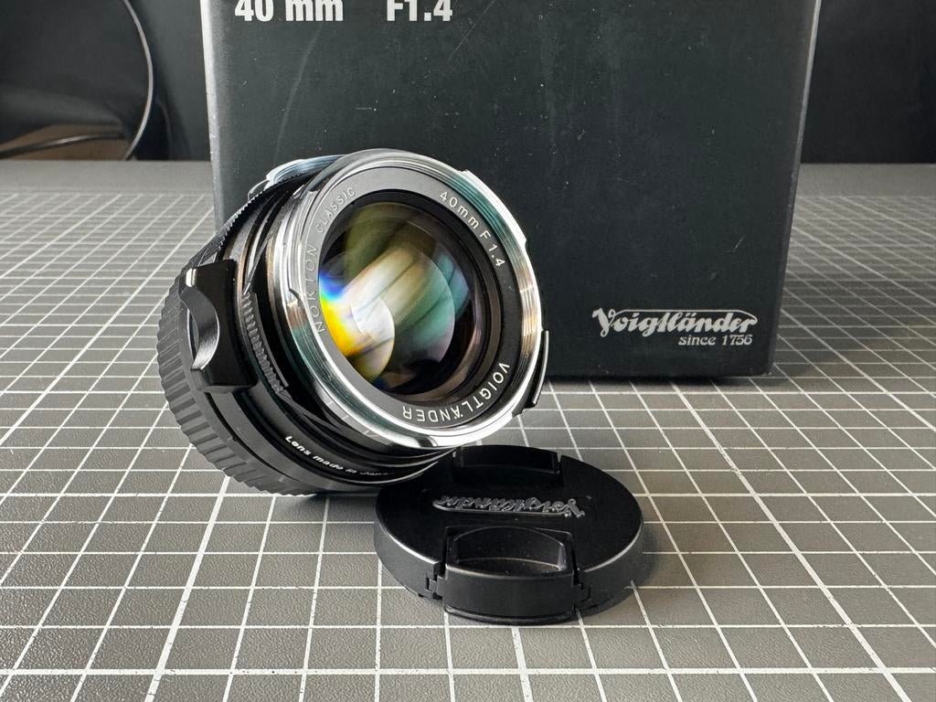 Voigtländer Nokton 40mm f1.4 M.C. Leica M Mount - Mint, Ophalen of Verzenden, Zo goed als nieuw, Standaardlens